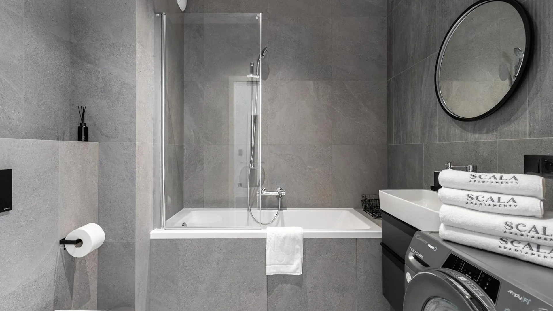 Scala City Center Apartments With Parking By Lion Apartments Gdansk 0*,  Poland