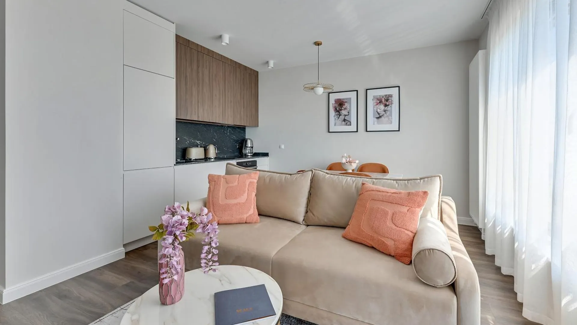 Scala City Center Apartments With Parking By Lion Apartments Γκντανσκ 0*,