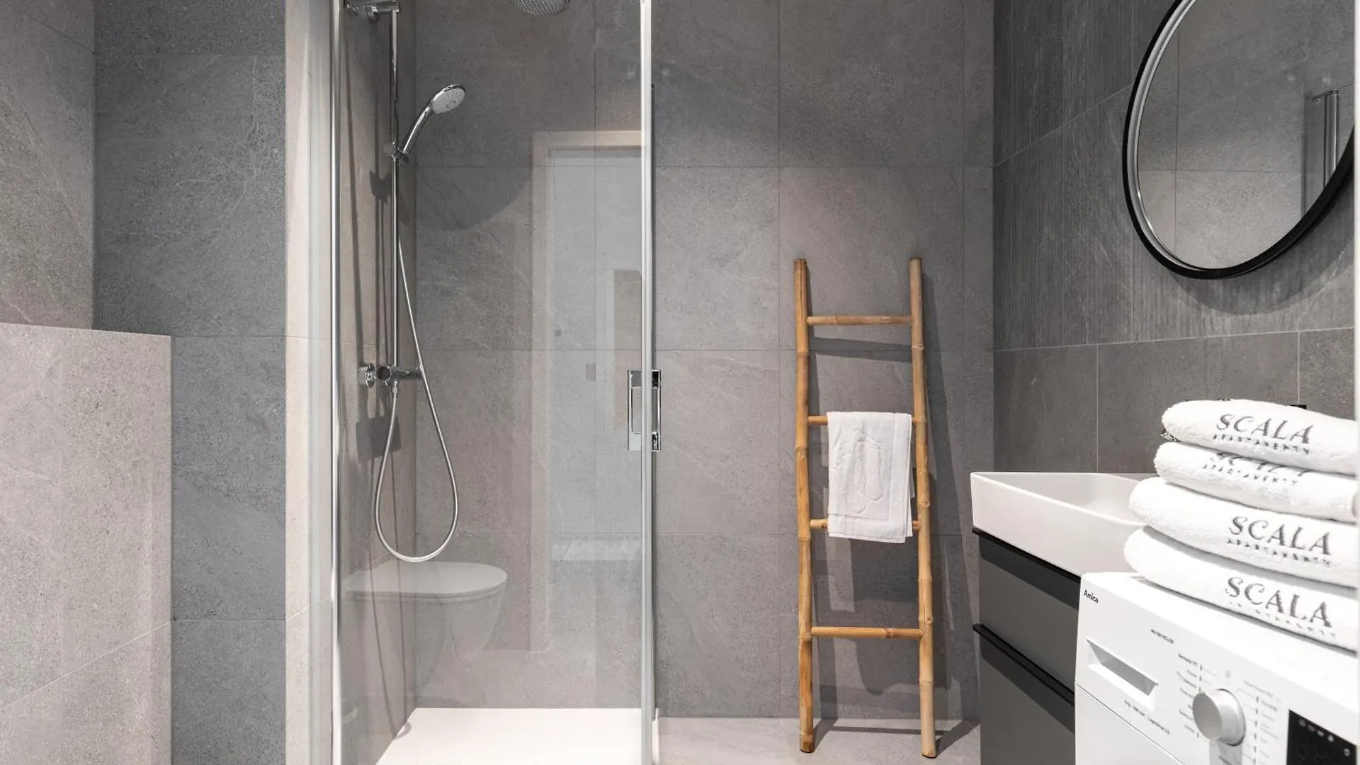 Scala City Center Apartments With Parking By Lion Apartments Gdansk Poland